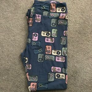 Gently used lularoe legg